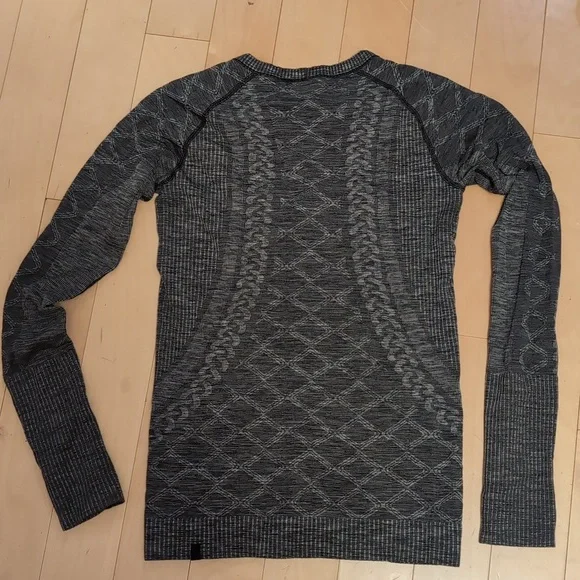 Lululemon Restless Pullover - Picture 2 of 2